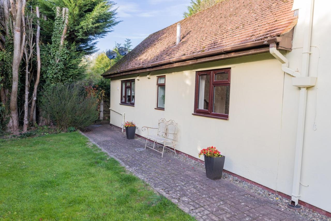 The Cottage On The Common Tenbury Εξωτερικό φωτογραφία